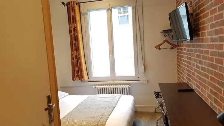 Comfort Tek Büyük Yataklı Oda