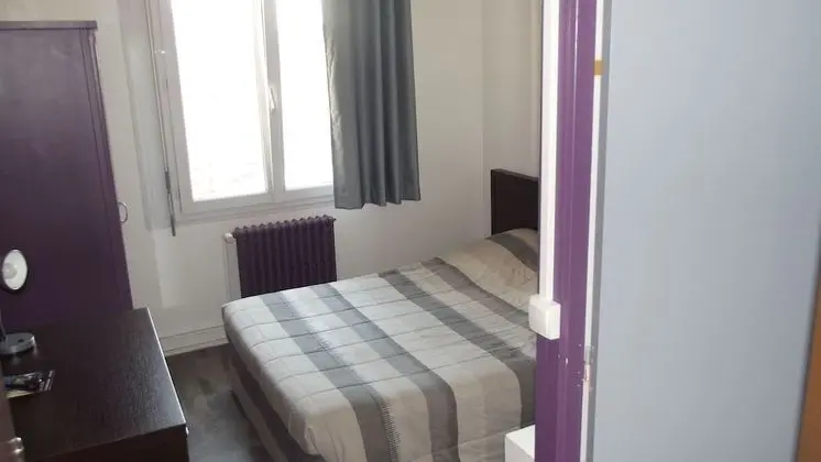 Comfort Tek Büyük Yataklı Oda