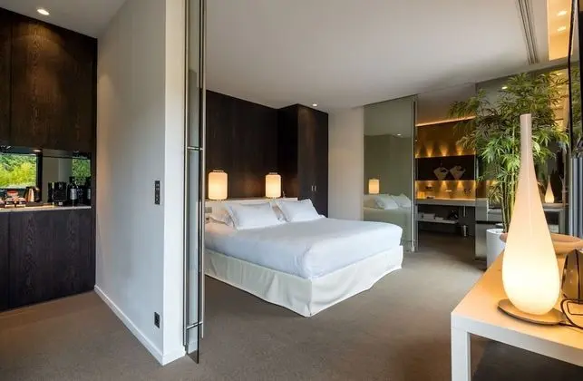 Design Tek Büyük Yataklı Oda