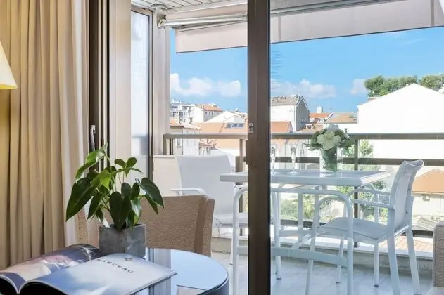 Deluxe Oda, Teras, Şehir Manzaralı