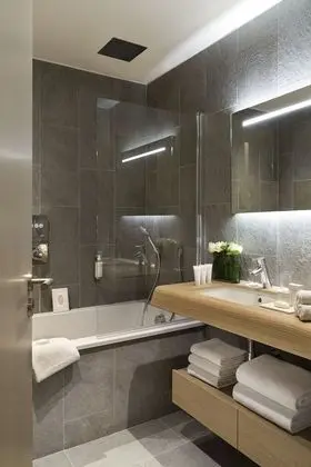 Deluxe Tek Büyük Yataklı Oda, Deniz Manzaralı