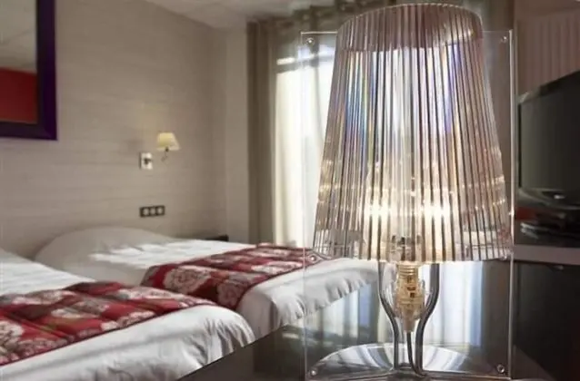 Standard Tek Büyük Yataklı Oda (Spa Access)