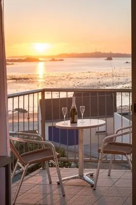 Superior Tek Büyük Yataklı Oda, Balkon, Deniz Manzaralı (Spa Access)