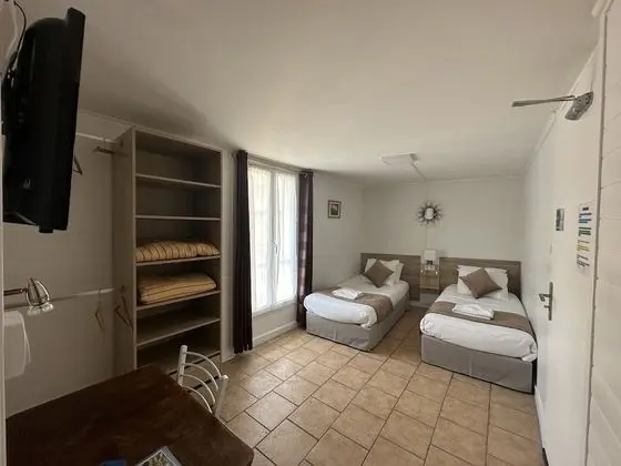 Tek Büyük Yataklı Oda