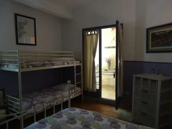 Standard Dört Kişilik Oda