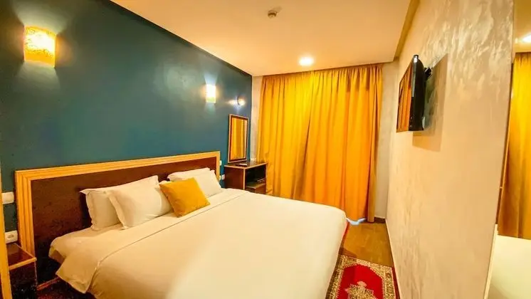 Deluxe Tek Büyük Yataklı Oda