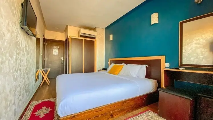 Deluxe Tek Büyük Yataklı Oda
