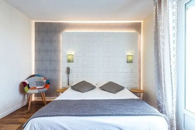Comfort Tek Büyük veya İki Ayrı Yataklı Oda, Teras, Deniz Manzaralı