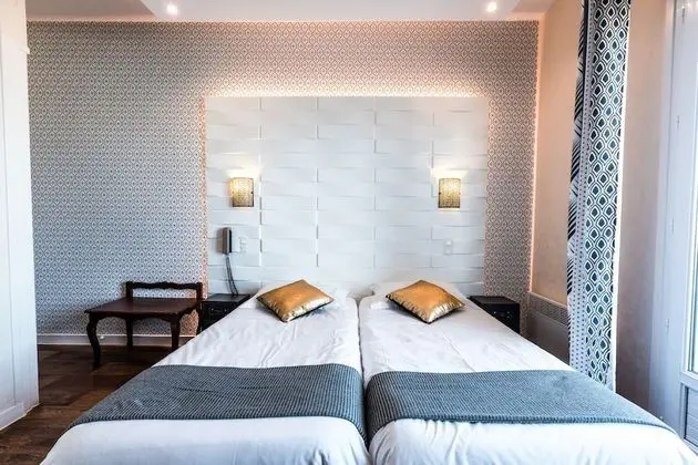 Comfort Tek Büyük veya İki Ayrı Yataklı Oda, Teras, Deniz Manzaralı