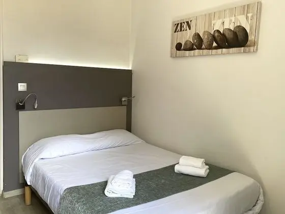 Standard Tek Büyük Yataklı Oda