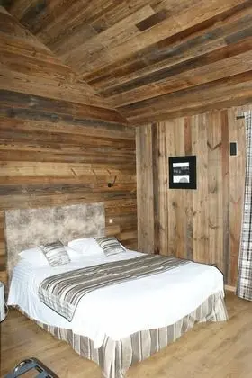 Premium Tek Büyük Yataklı Oda