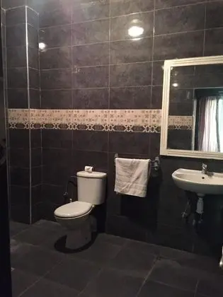 Üç Kişilik Oda