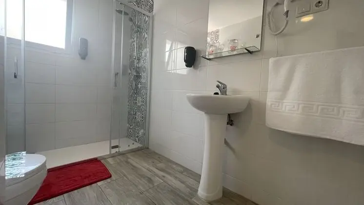 Deluxe Üç Kişilik Oda, Birden Çok Yatak