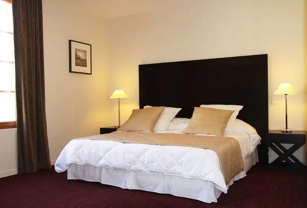 Superior Tek Büyük veya İki Ayrı Yataklı Oda