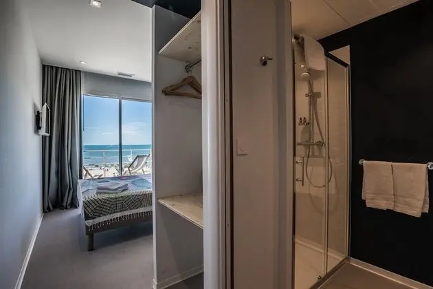 Tek Büyük Yataklı Oda, Deniz Manzaralı