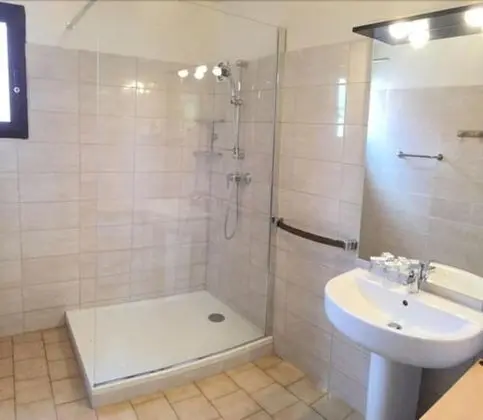 Tek Büyük veya İki Ayrı Yataklı Oda, Balkon