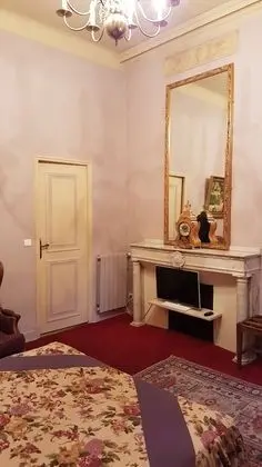Basic Tek Büyük veya İki Ayrı Yataklı Oda