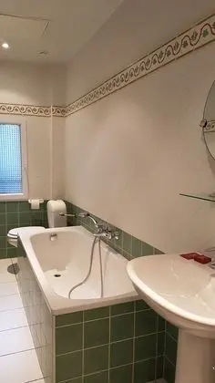 Basic Tek Büyük veya İki Ayrı Yataklı Oda