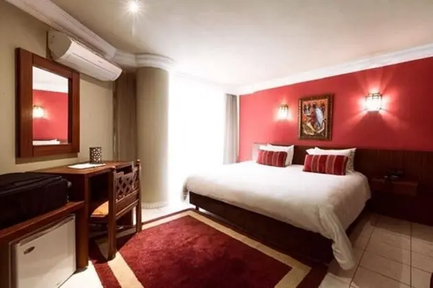 Tek Büyük Yataklı Oda, Sigara İçilmez