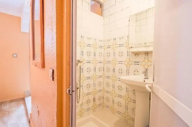 Basic Tek Büyük Yataklı Oda