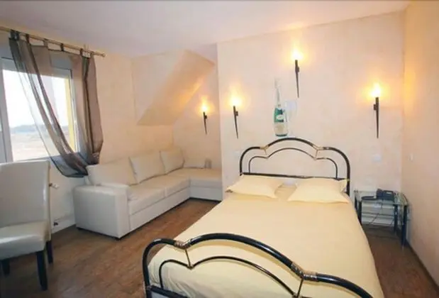 Comfort Tek Büyük Yataklı Oda