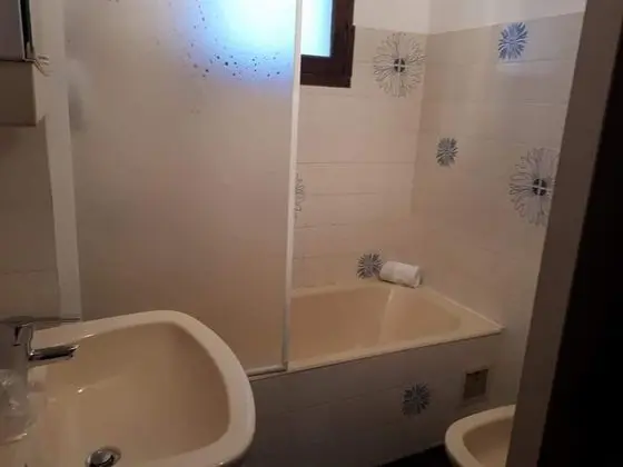 Dört Kişilik Oda, Banyolu/Duşlu, Kısmi Deniz Manzaralı