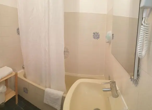 Superior Tek Büyük Yataklı Oda, Banyolu/Duşlu, Deniz Manzaralı (avec Balcon )