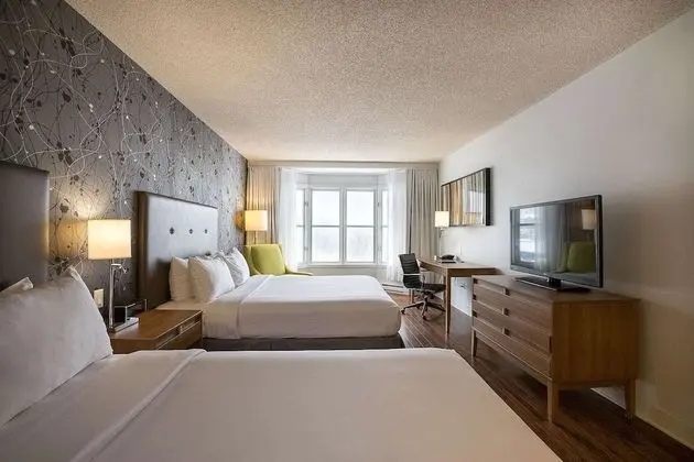 Comfort Oda, 2 Büyük (Queen) Boy Yatak