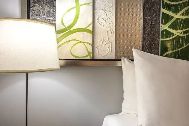 Junior Süit, 2 Büyük (Queen) Boy Yatak, Şömine