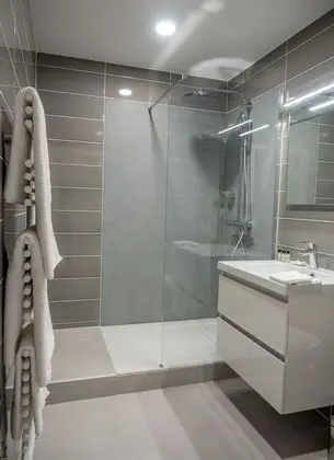 Superior Oda, Ek Bina