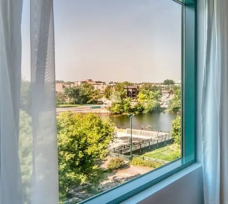 Comfort Oda, 2 Büyük (Queen) Boy Yatak, Nehir Manzaralı