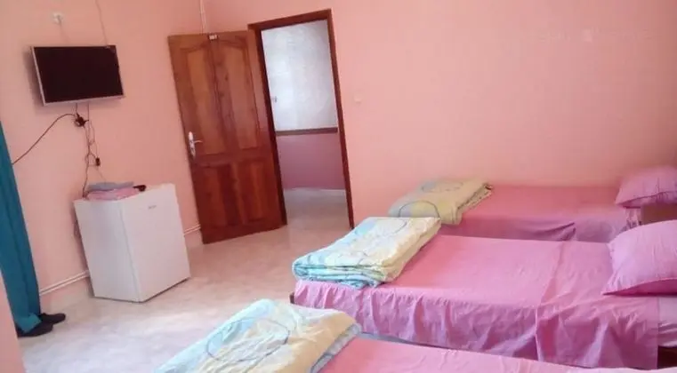 Üç Kişilik Oda