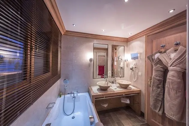 Deluxe Tek Büyük veya İki Ayrı Yataklı Oda, Dağ Manzaralı