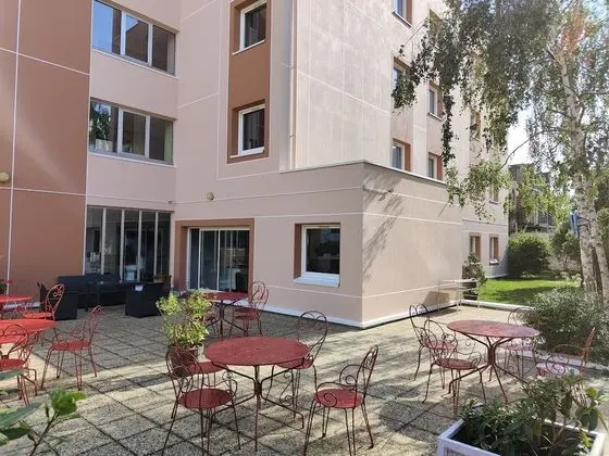 Basic İki Ayrı Yataklı Oda
