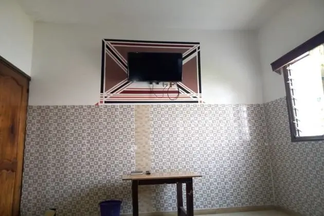 Tek Büyük Yataklı Oda, 1 Büyük (Queen) Boy Yatak, Sigara İçilmez