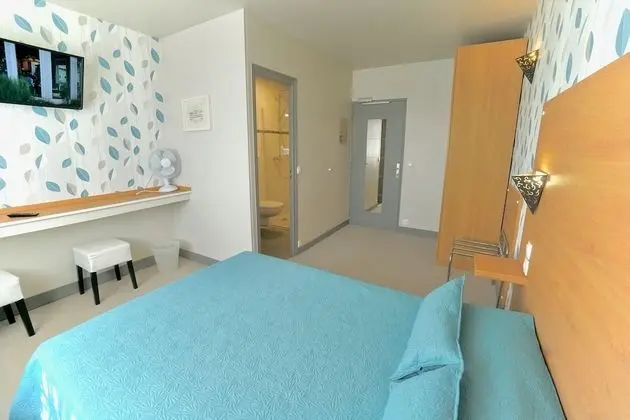 Standard Tek Büyük Yataklı Oda