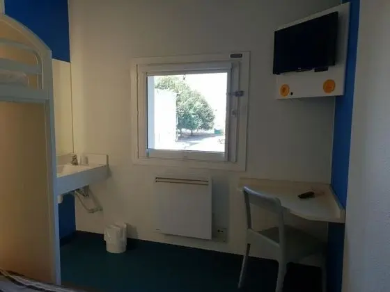 Üç Kişilik Oda, Ortak Banyo