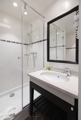 Üç Kişilik Oda (Adultes + Enfant)