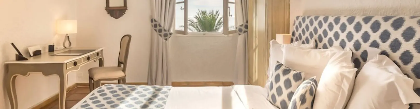 Classic Tek Büyük Yataklı Oda