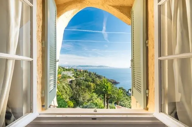 Classic Tek Büyük Yataklı Oda