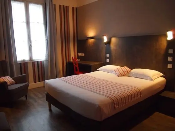 Comfort Tek Büyük Yataklı Oda