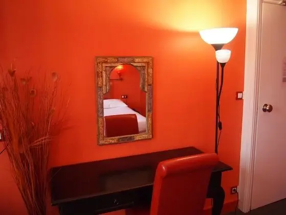 Comfort Tek Büyük Yataklı Oda