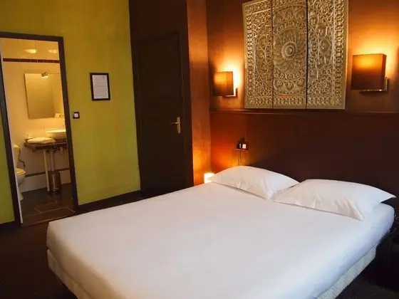 Comfort Tek Büyük Yataklı Oda
