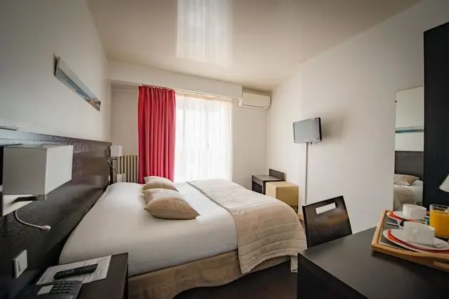 Tek Büyük Yataklı Oda, Avlu Manzaralı, Avlu