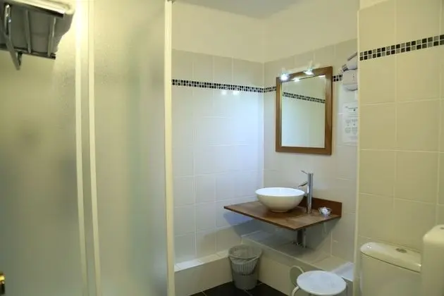 Comfort Büyük Yataklı Tek Kişilik Oda