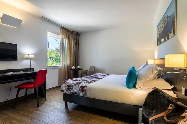 Superior Oda, Kısmi Deniz Manzaralı