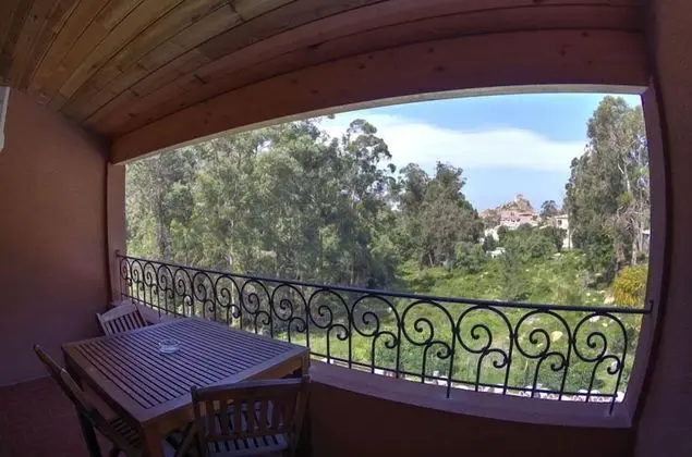 Üç Kişilik Oda