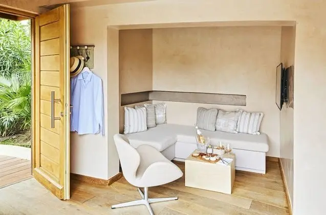 Junior Süit, Havuz Manzaralı, Havuz Kenarı