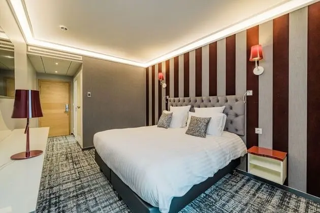Deluxe Tek Büyük Yataklı Oda, Sigara İçilmez