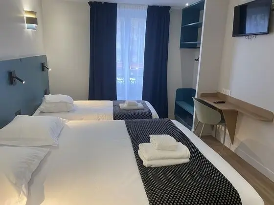 Üç Kişilik Oda